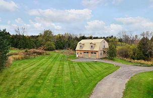 Coach House with Upper Apartment - Country homes for sale and luxury real estate including horse farms and property in the Caledon and King City areas near Toronto