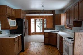 Kitchen/Dining Room - Country homes for sale and luxury real estate including horse farms and property in the Caledon and King City areas near Toronto