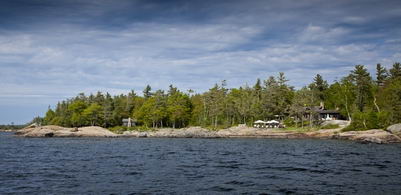 Main Lodge, Master and Pink Cottage - Country homes for sale and luxury real estate including horse farms and property in the Caledon and King City areas near Toronto