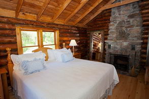 Sunset Cottage Interior - Country homes for sale and luxury real estate including horse farms and property in the Caledon and King City areas near Toronto