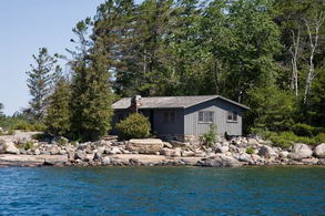 Cockburn Island, Sans Souci - Country homes for sale and luxury real estate including horse farms and property in the Caledon and King City areas near Toronto