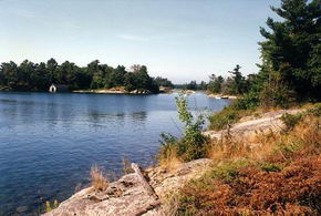 West view from the southeast side of the island. - Country homes for sale and luxury real estate including horse farms and property in the Caledon and King City areas near Toronto