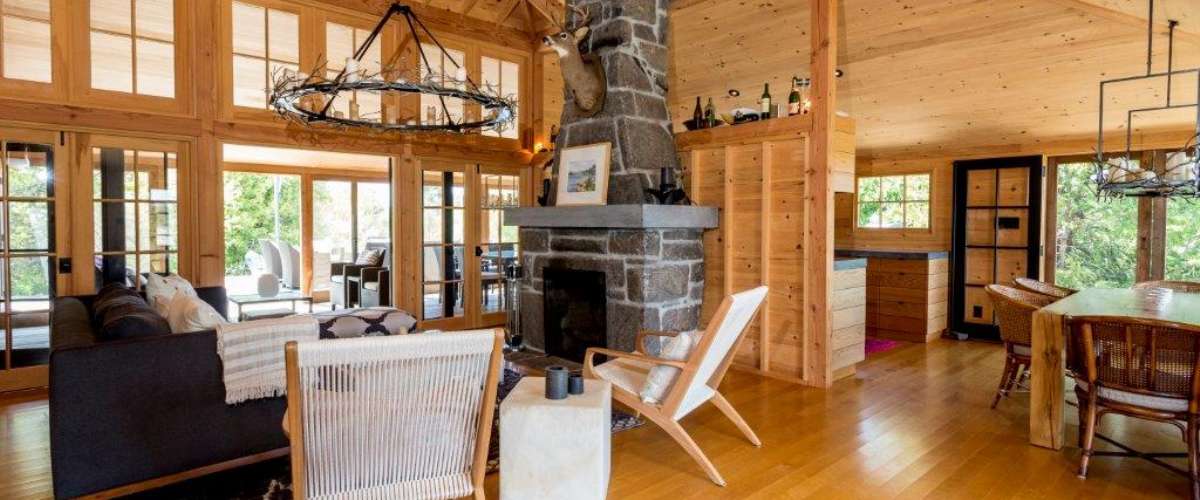 Country Homes for sale and Luxury Real Estate in Caledon and King City including Horse Property and Farms for sale