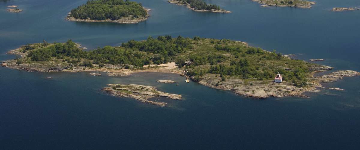 Country Homes for sale and Luxury Real Estate in Caledon and King City including Horse Property and Farms for sale